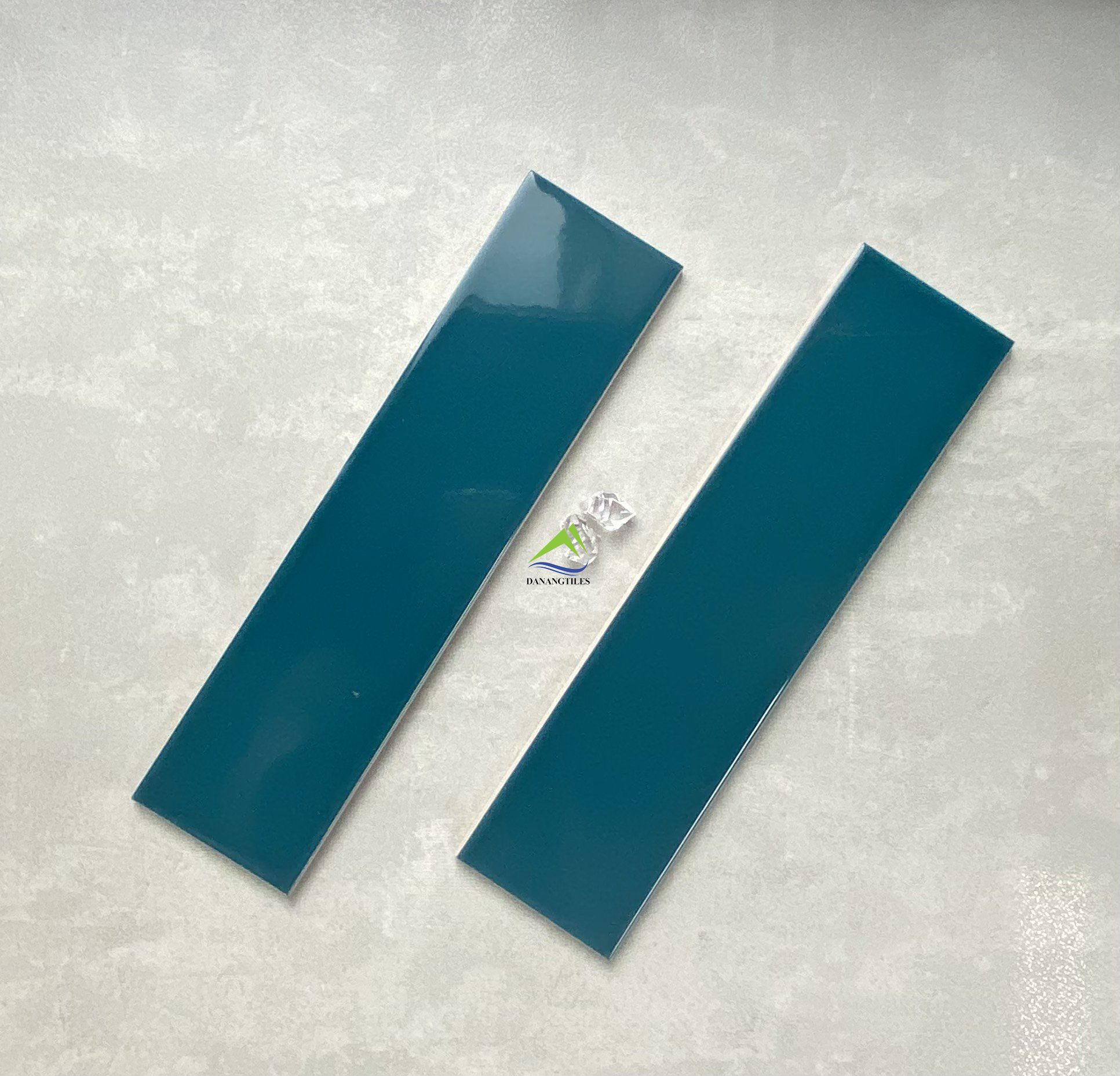GẠCH THẺ PHẲNG T75345