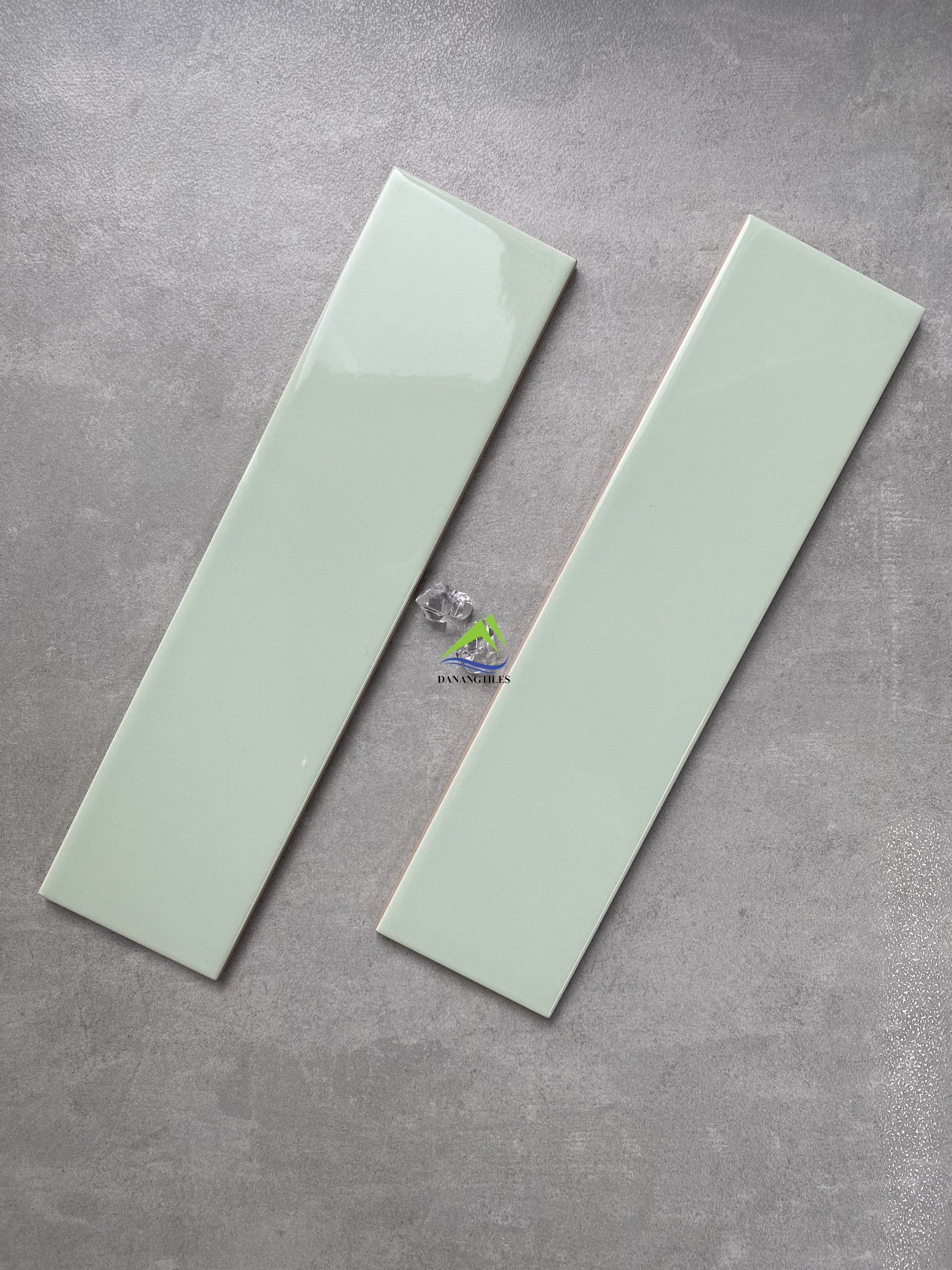 GẠCH THẺ PHẲNG T75306B