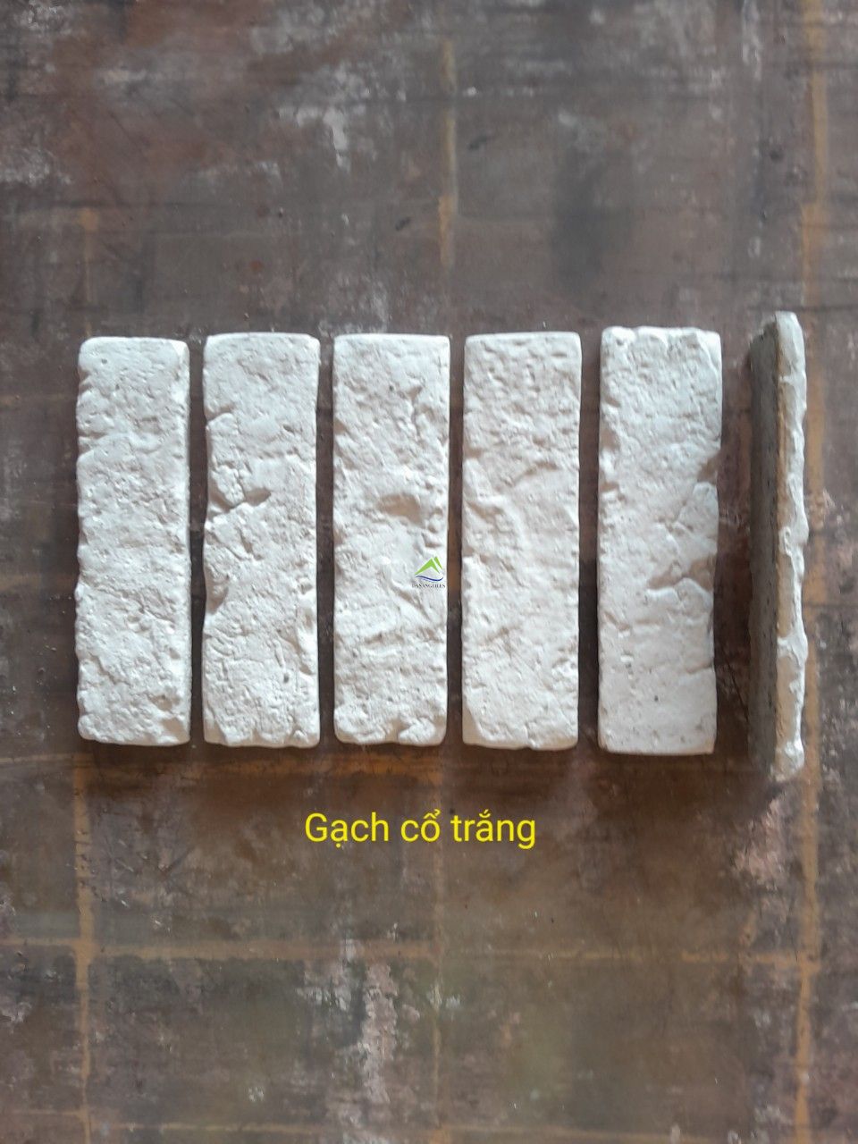 GẠCH CỔ TRẮNG