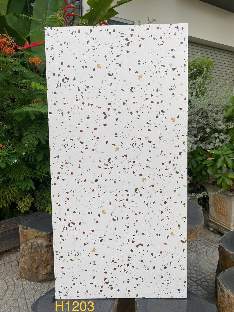 TERRAZZO H1203